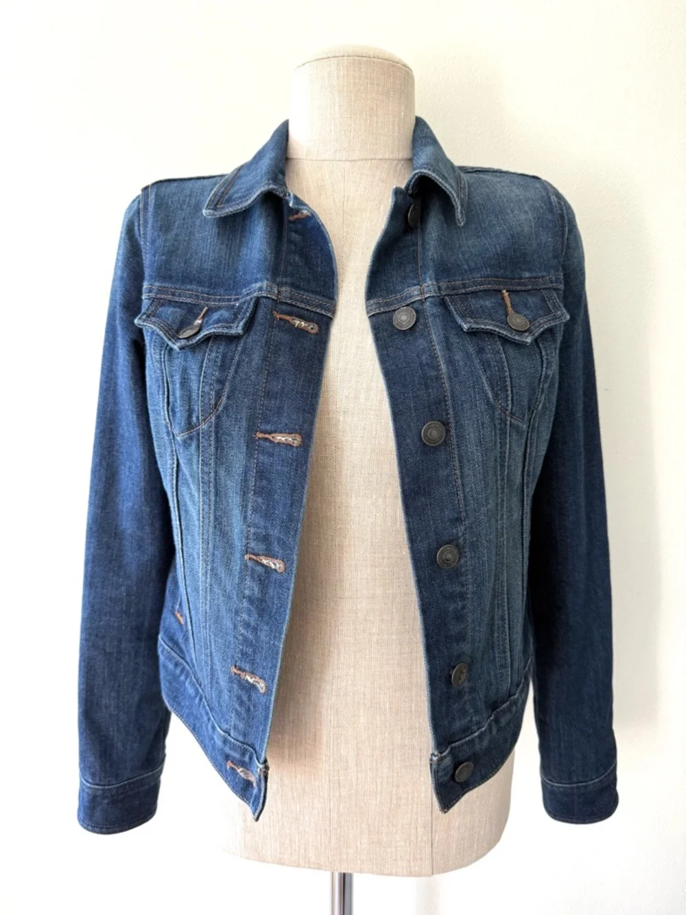Old Navy Dark Worn Denim Trucker Jean Jacket Vintage 2012 Size S Classic - Picture 3 of 12